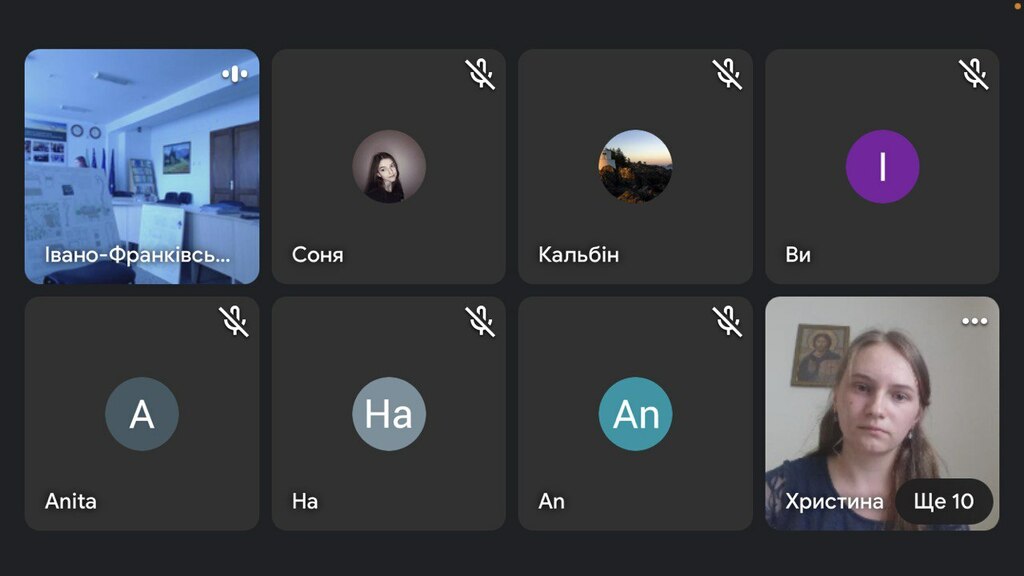 photo5332669160817275933