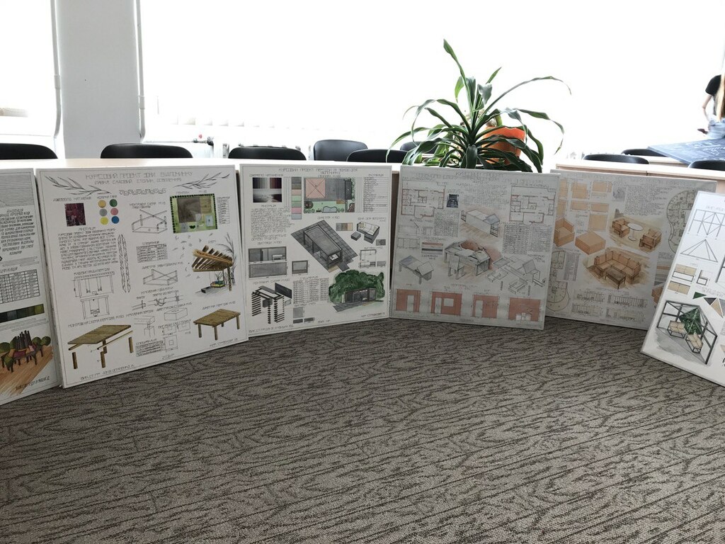 photo5332669160817275969