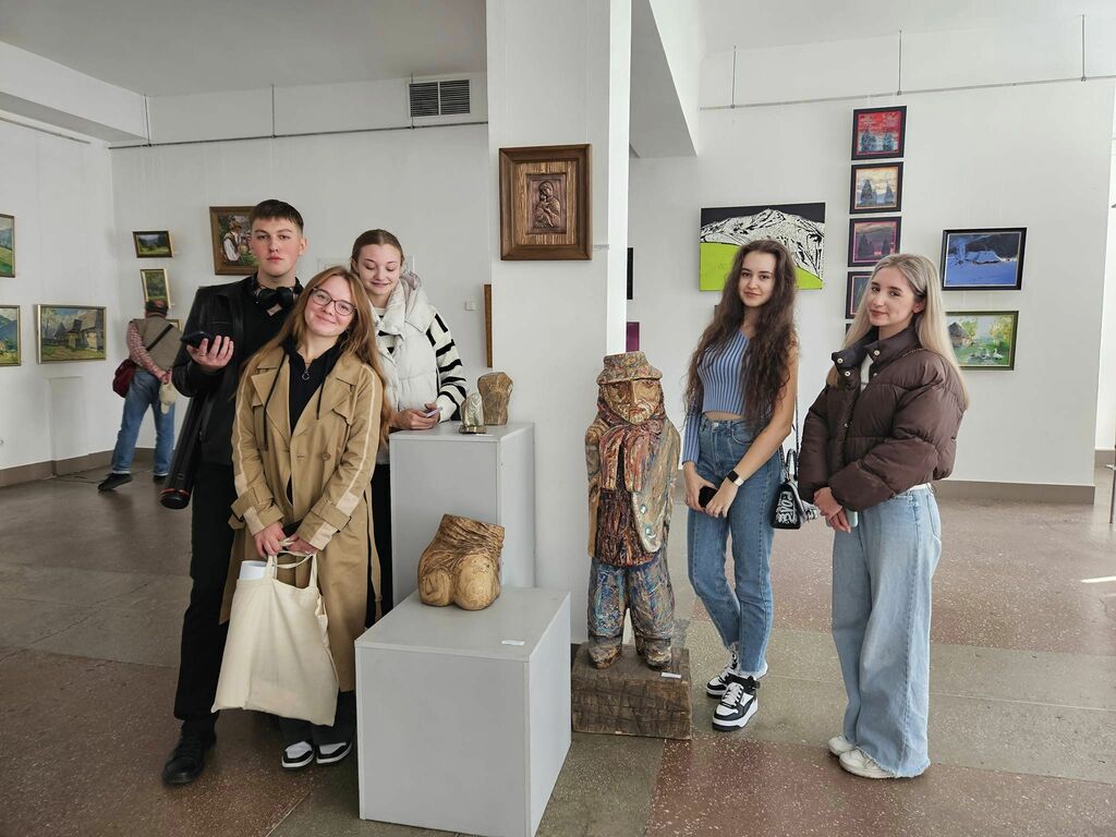 392872881_6797152413698882_3135079846946731259_n